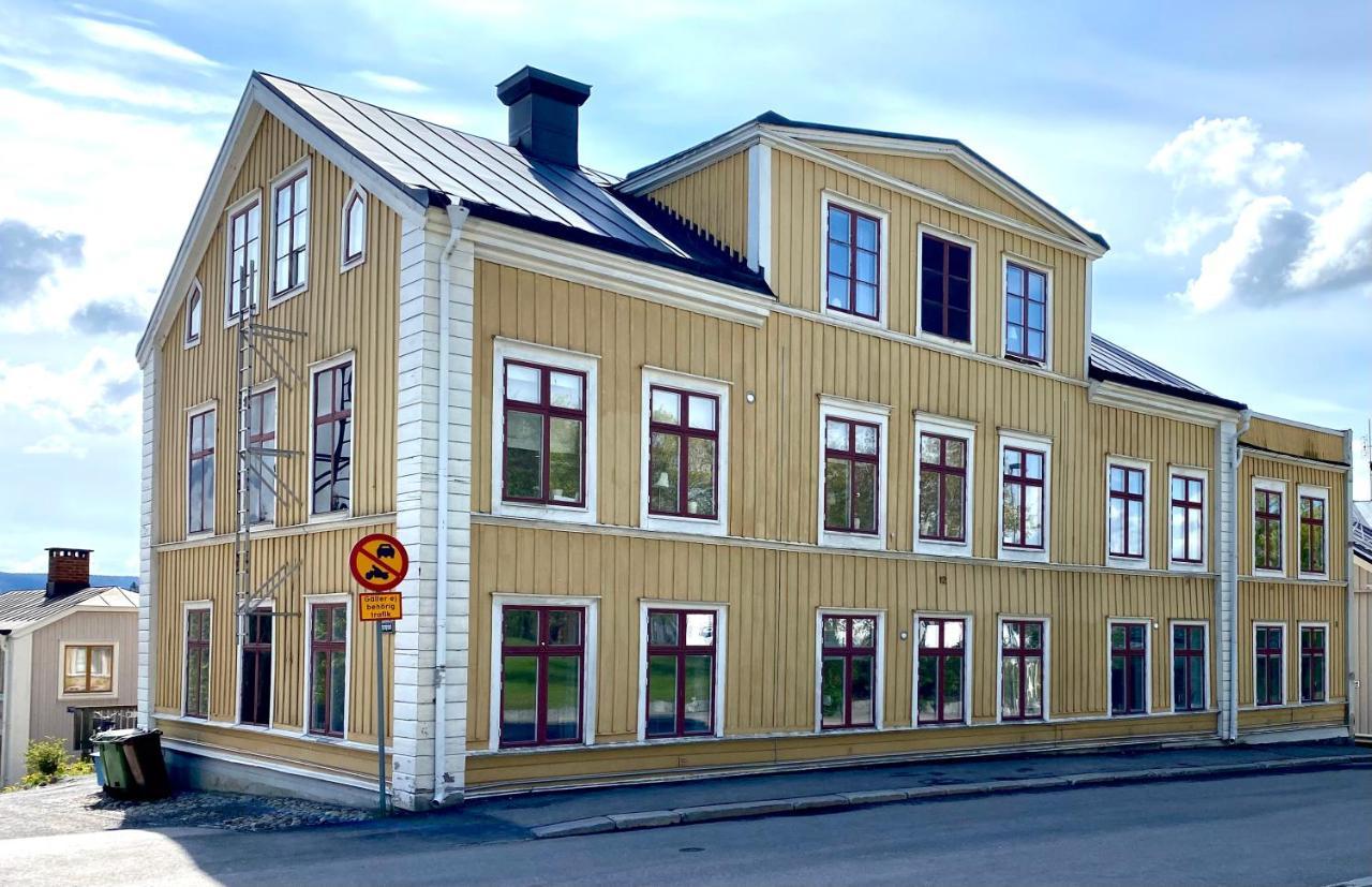 Hernoerum Storgatan - Centrala Laegenheter Härnösand Zewnętrze zdjęcie